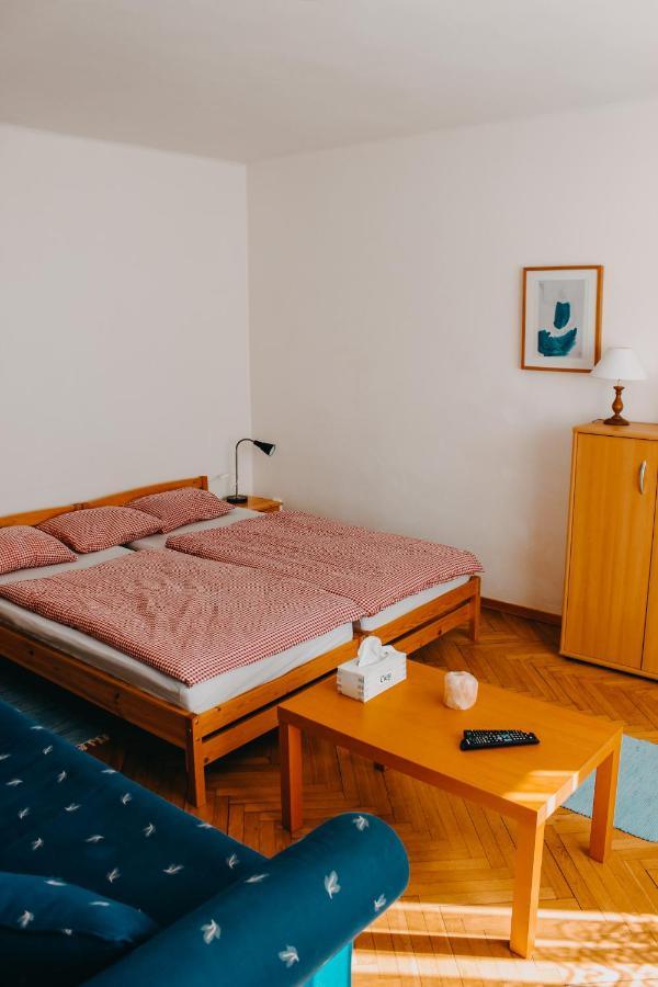 Апартаменты Apartman Рокицани Экстерьер фото