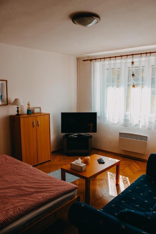 Апартаменты Apartman Рокицани Экстерьер фото
